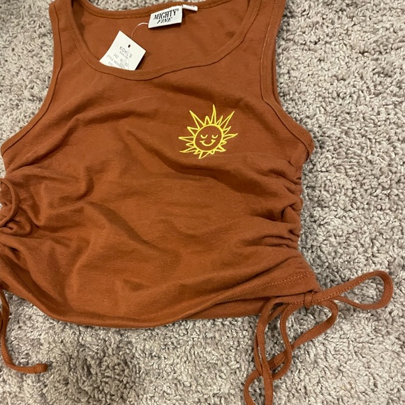 NWT Mighty Fine Cropped Tank - Picture 2 of 4
